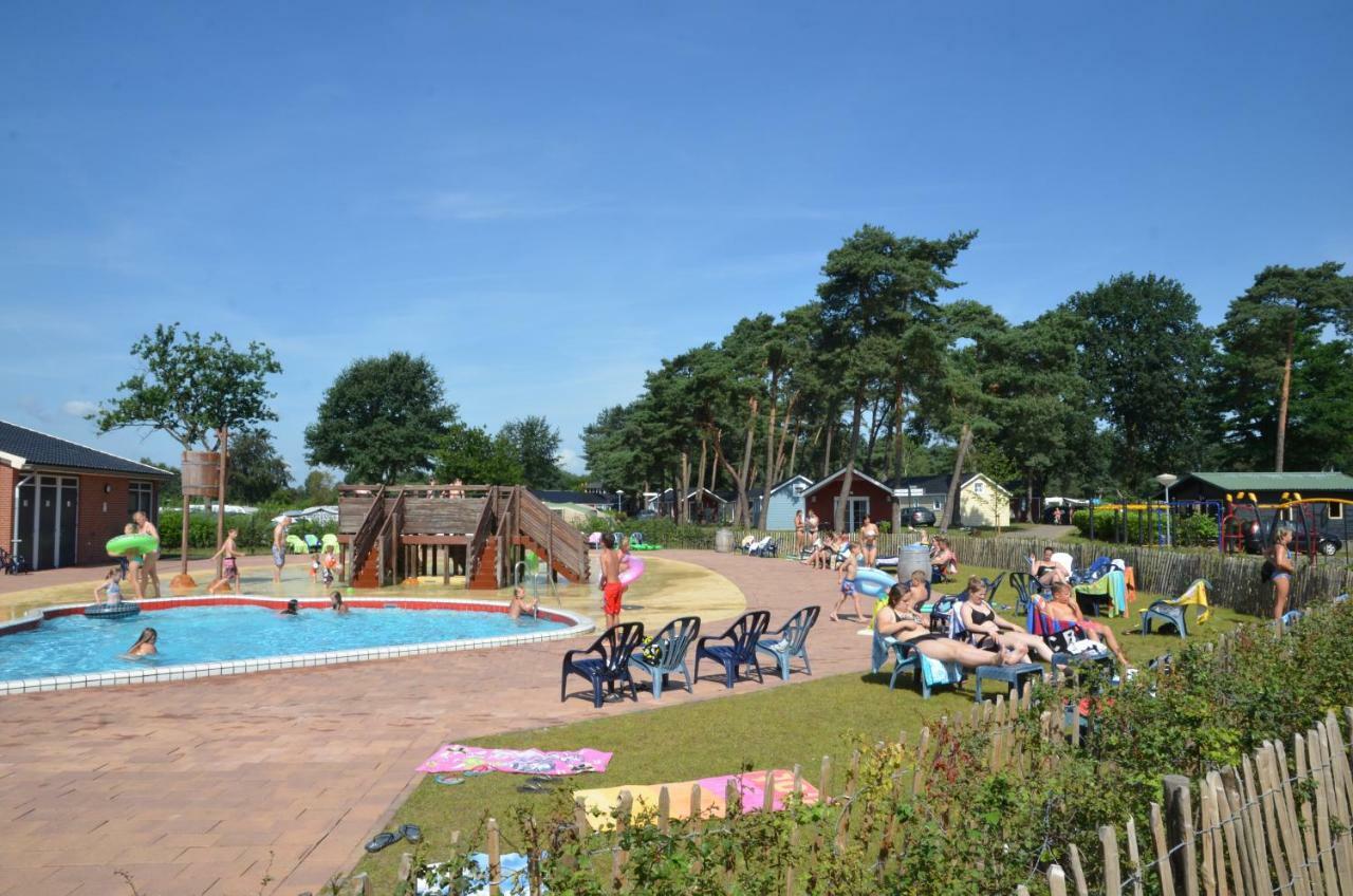 Lodge 4 Personen Camping De Molenhof Reutum Dış mekan fotoğraf